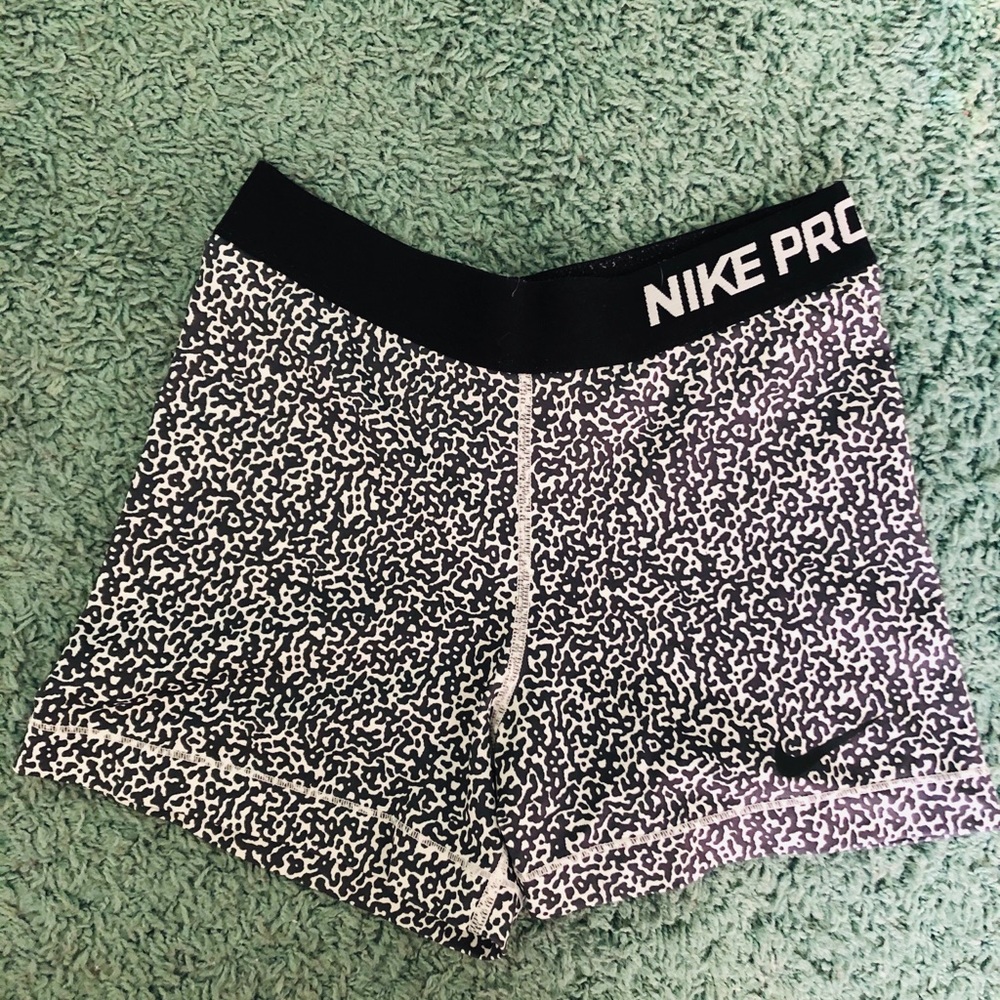 NIKE PRO spandex shorts